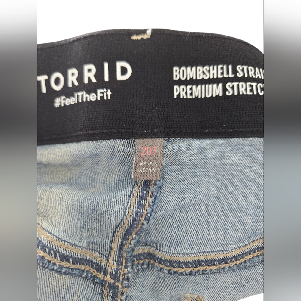 Torrid Light Blue Bombshell Straight Premium Stre… - image 3